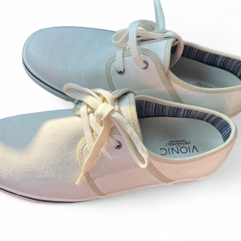 Vionic Cream Sneakers Comfortable Casual Style